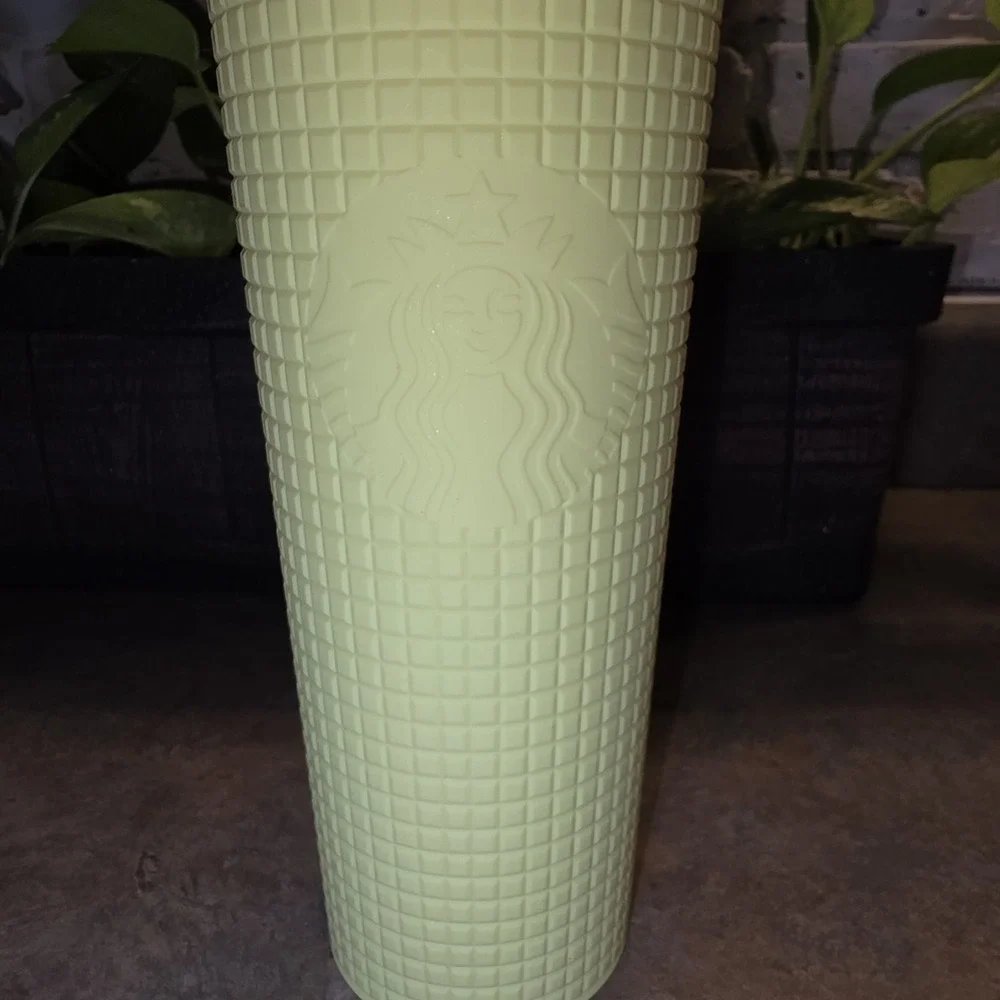 NEW Starbucks 24 oz Meadow Yellow Soft Touch Grid Tumbler Cold Cup Coffee